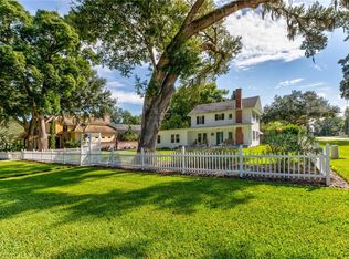 1 N Cross St, Oakland, FL 34760