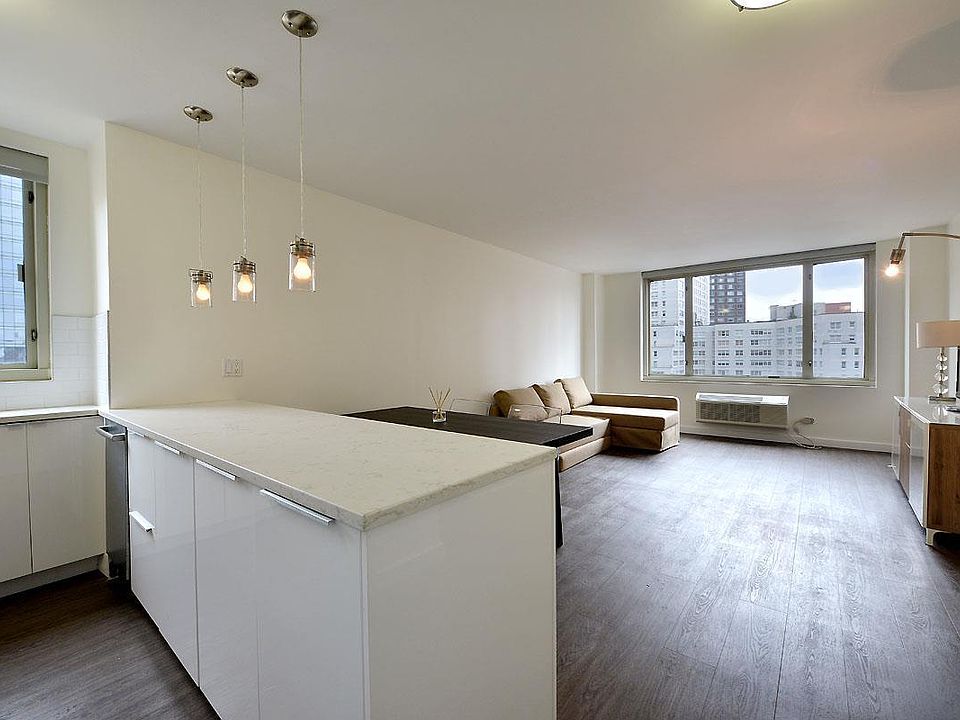 1st image of 130 W 67th St APT 19G