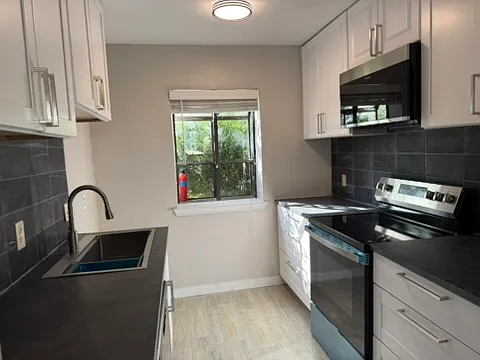 2 bed, 2.5 bath, 1014 sqft, $1,550 — Photo 3