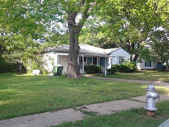 3rd image of 1525 Lakeside Dr