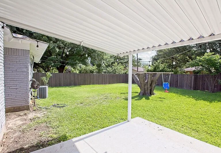 304 S Grove Rd — Photo 3