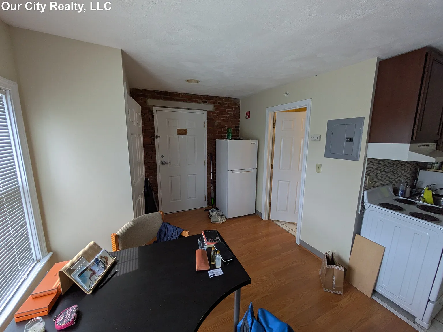 Studio, 375 sqft, $2,000 — Photo 2