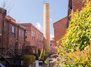 1059 Paper Mill Ct NW, Washington, DC 20007