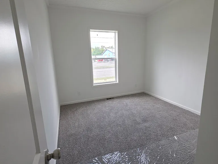 805 Lee St — Photo 17