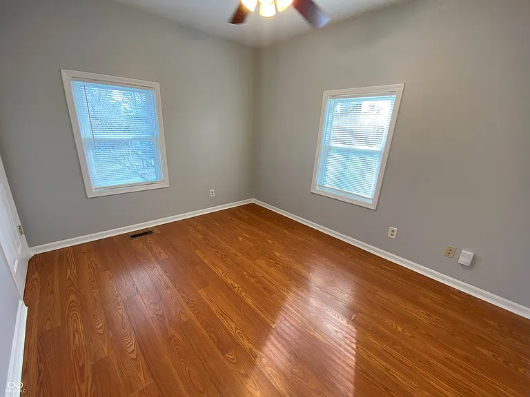 3854 1/2 S Sherman Dr — Photo 11