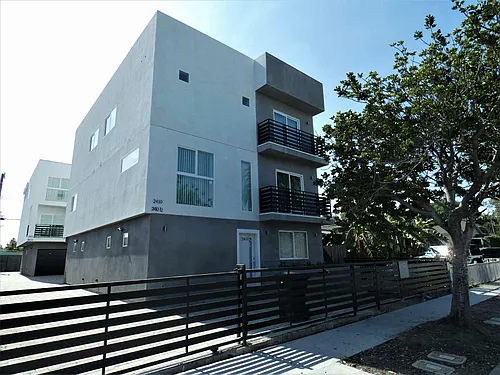 2410 Carmona Ave Photo 1