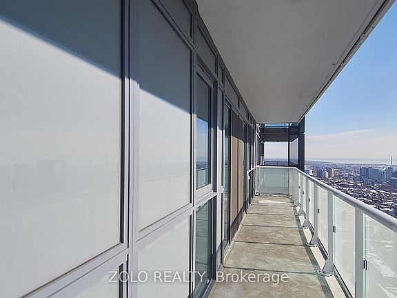 4th image of 7 Grenville St #5411
