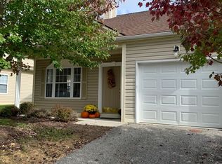 155 Huff Heritage Ln, Christiansburg, VA 24073
