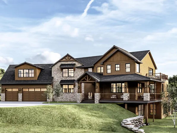 935 Lakewood Hills Rd, Eagan, MN 55123