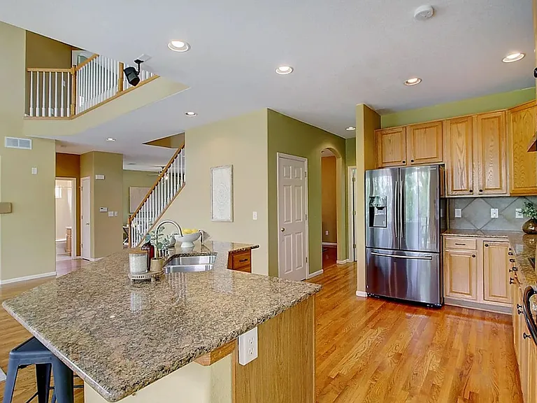 1355 E 100th Ln — Photo 5