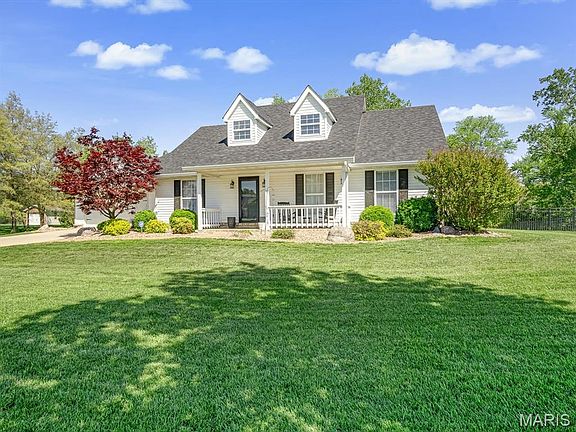 4th image of 5483 White Oak Dr