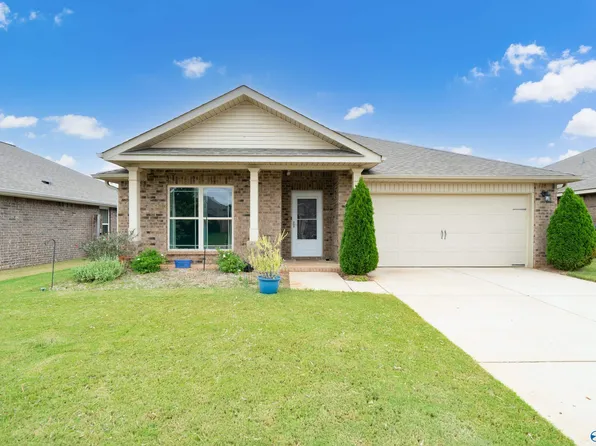 121 Daymark Dr, Madison, AL 35756