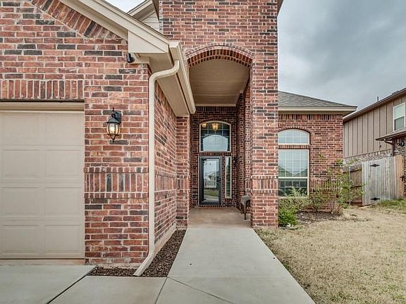 2nd image of 3613 Molly Dr