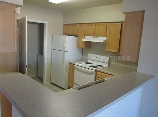 4th image of 1110 Villagio Cir #102-14