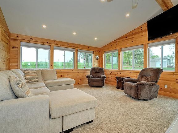 3rd image of 4218 Henderson Rd