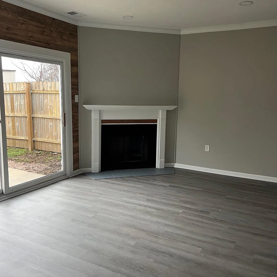 3 bed, 2.5 bath, 1280 sqft, $2,400 — Photo 3