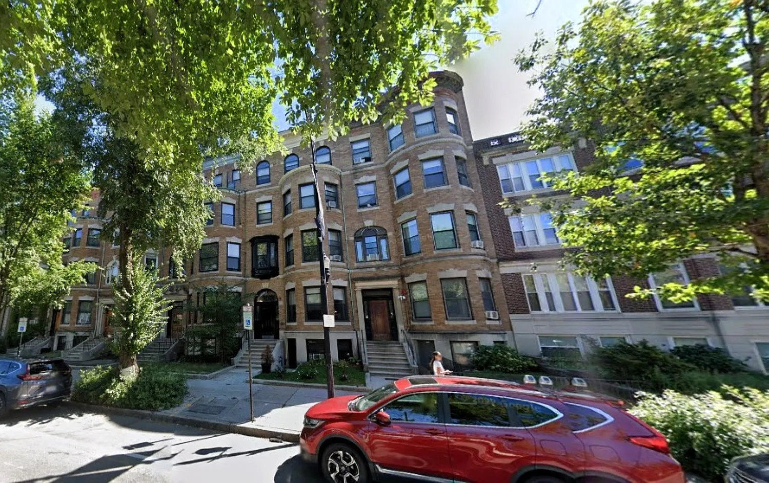 Beacon St, Brookline — Photo 2