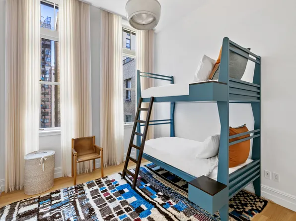 555 West End Avenue image 13 of 16