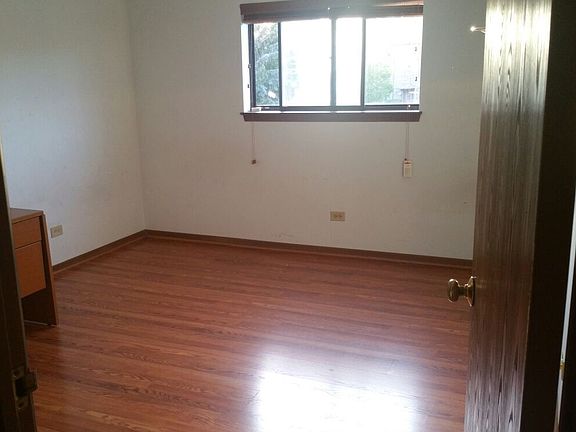 2nd image of 2230 Abbeywood Dr APT B