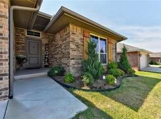 3820 Abingdon Dr, Norman, OK 73026