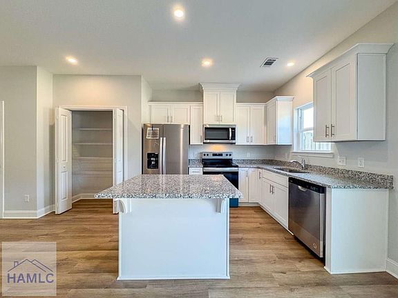 7th image of this home