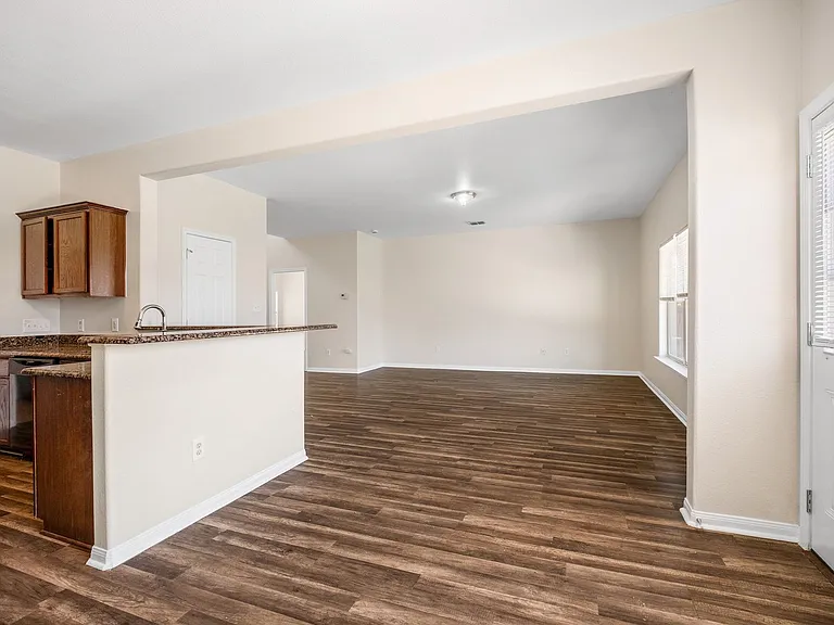 19420 James Manor St — Photo 11