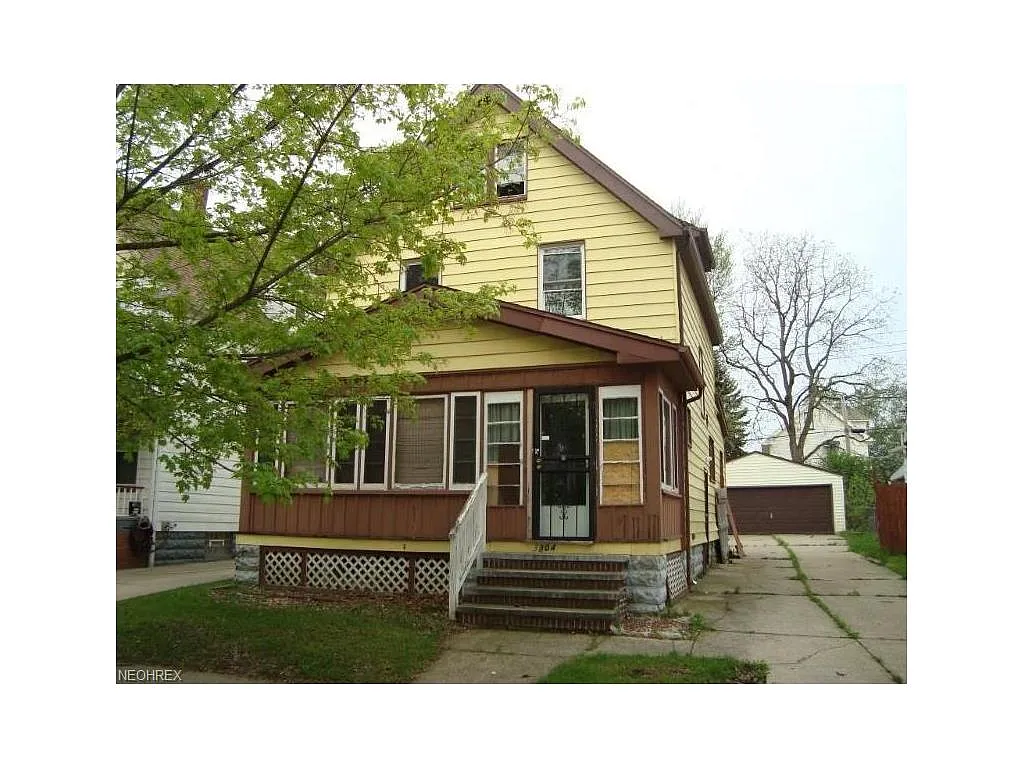 3304 W 94th St photo 1