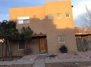 4184 New Moon Cir, Santa Fe, NM 87507