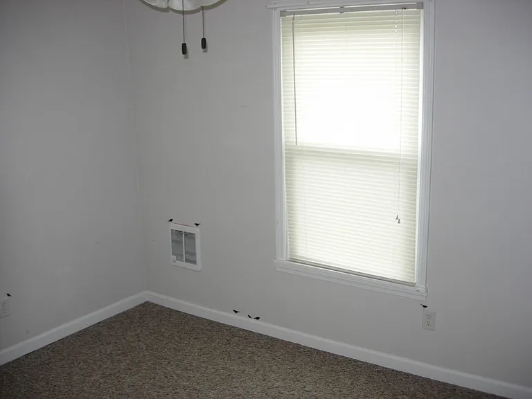 529 Cross Ave — Photo 7