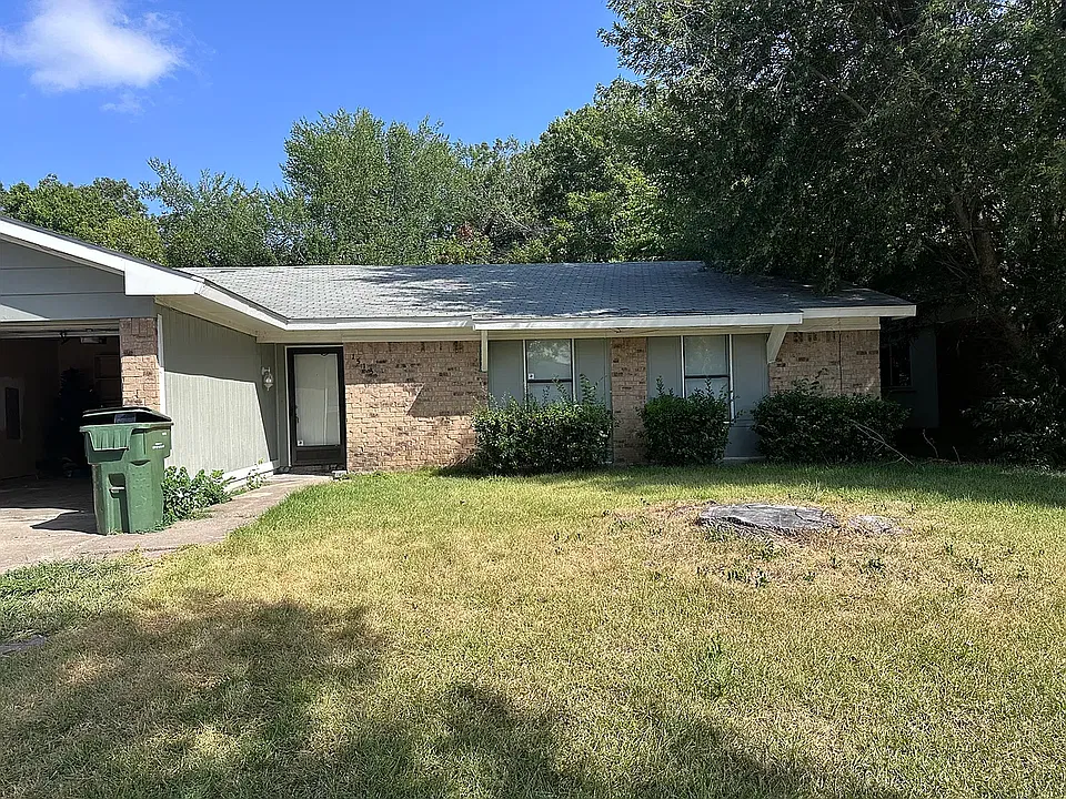1513 Nueces Dr