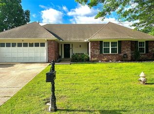 6708 E 100th Pl, Tulsa, OK 74133