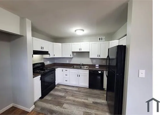 9127 Spyglass Pl #D — Photo 1