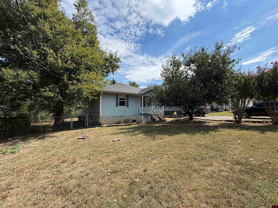 1st image of 301 S Street Ct