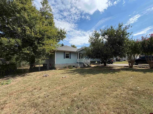 301 S Street Ct, Flippin, AR 72634