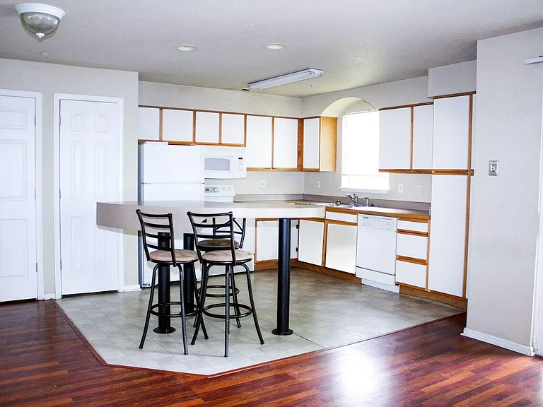 818 City Park Ave #A1 — Photo 10