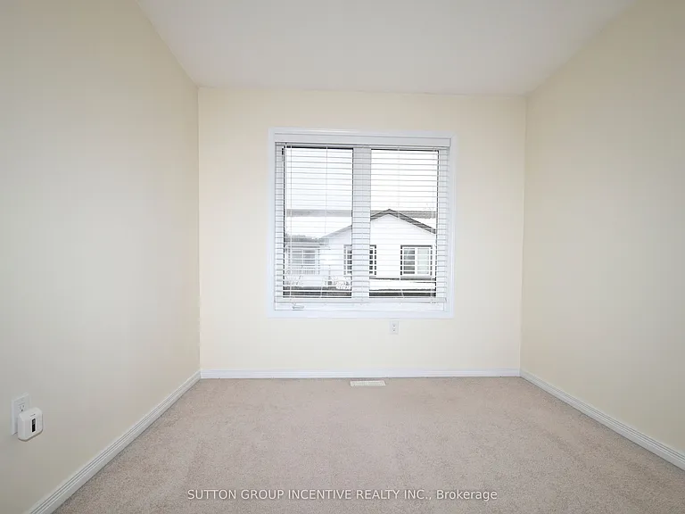 90 Sovereigns Gate #29 — Photo 29