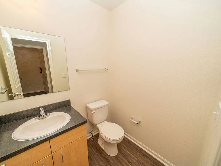 Lynbrook Apartments and Townhomes — Photo 91