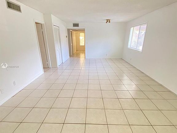5th image of 309 Lakeview Dr APT 201
