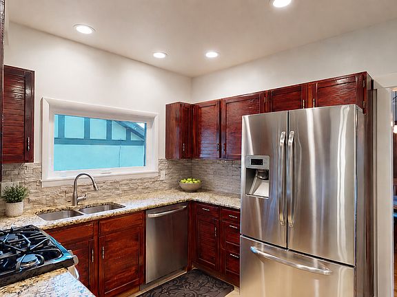 4th image of 1217 S University Blvd