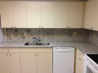 6542 Via Regina #11, Boca Raton, FL 33433