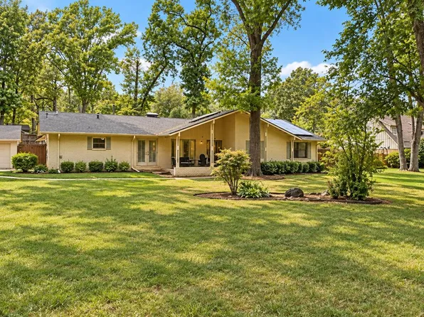 227 Glenwood Dr, Palestine, TX 75801