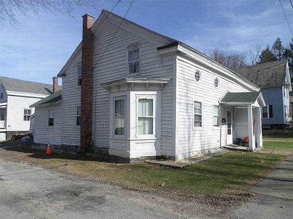 2nd image of 30 Court St