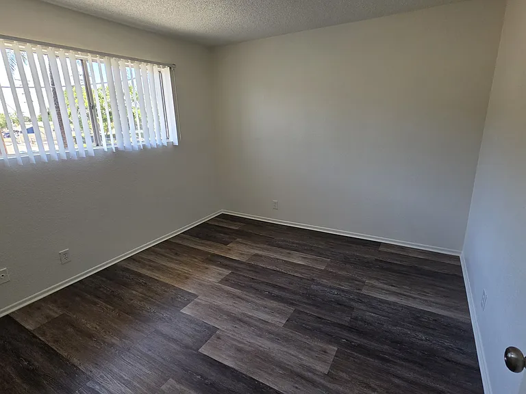 1501 S Hampstead St #9 — Photo 5