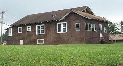 2nd image of 334 N Main St