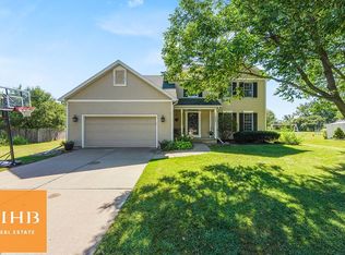 5009 Oak Valley Dr, Madison, WI 53704