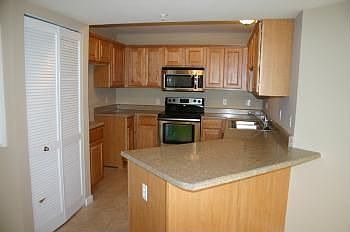 3rd image of 611 Bordeaux Way