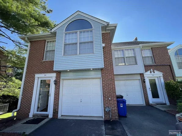 318 Wood Ridge St, Wood Ridge, NJ 07075