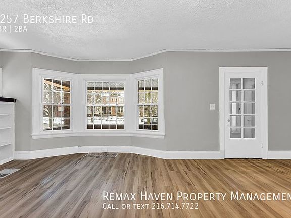 5th image of 3257 Berkshire Rd