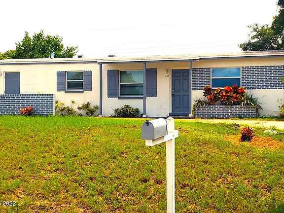 4th image of 685 Jana Dr
