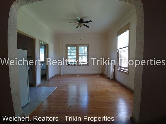 2nd image of 400 Marshall Ave APT 5
